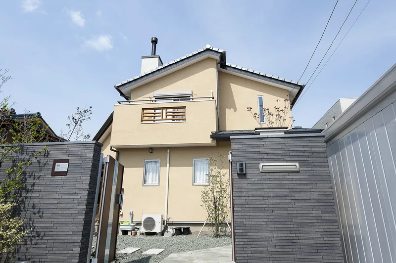 【ホテルライク造作洗面】鶴ヶ島市・K様邸 - 毎日の身支度が楽しくなるオリジナル洗面台。タイルと照明の美しい組み合わせ。